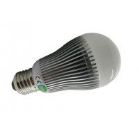 LED žárovka 6W, patice E27, studené bílé světlo